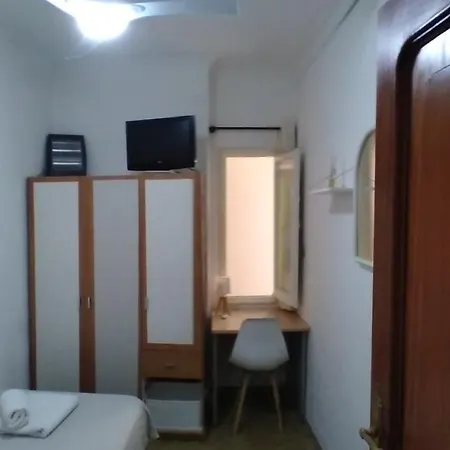 Cozy Single Mercado Central Homestay *