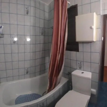 Cozy Single Mercado Central Homestay Alicante